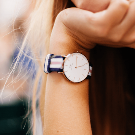 women strap watch