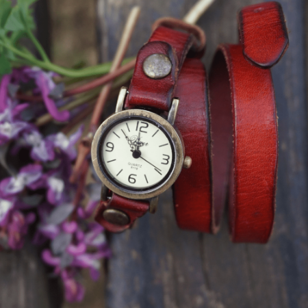 women strap watch